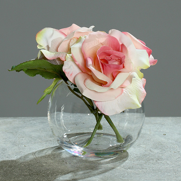 Rosen-Gesteck in Glasvase 15cm
